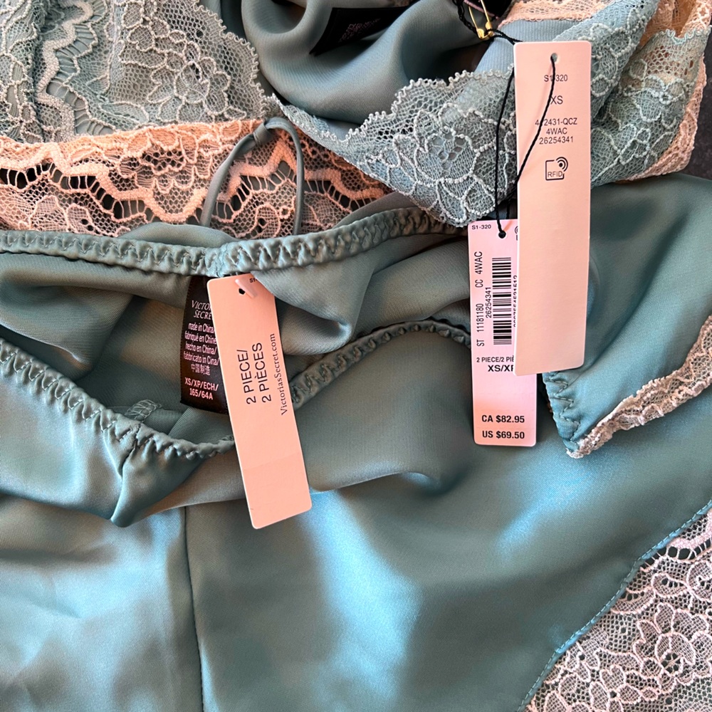 XS Victoria’s secret lace nighty